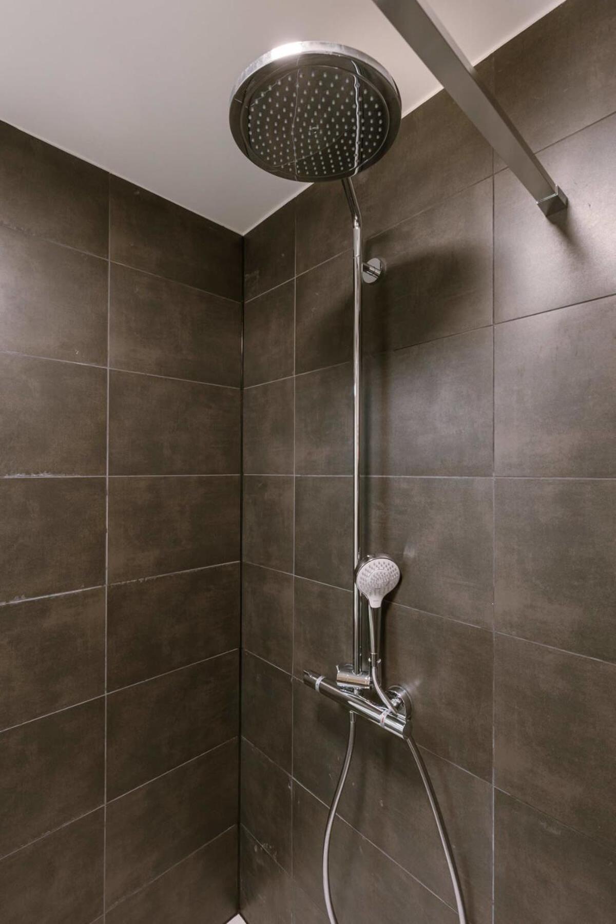 Huswell - Beautiful & Warm With Terrace In Apartamento